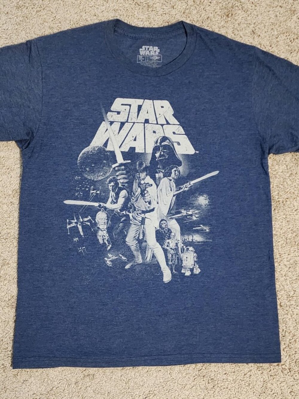 Star Wars - A New Hope - Classic artwork - T Shirt - Size Medium
